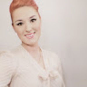 Meet your Posher, Alexia